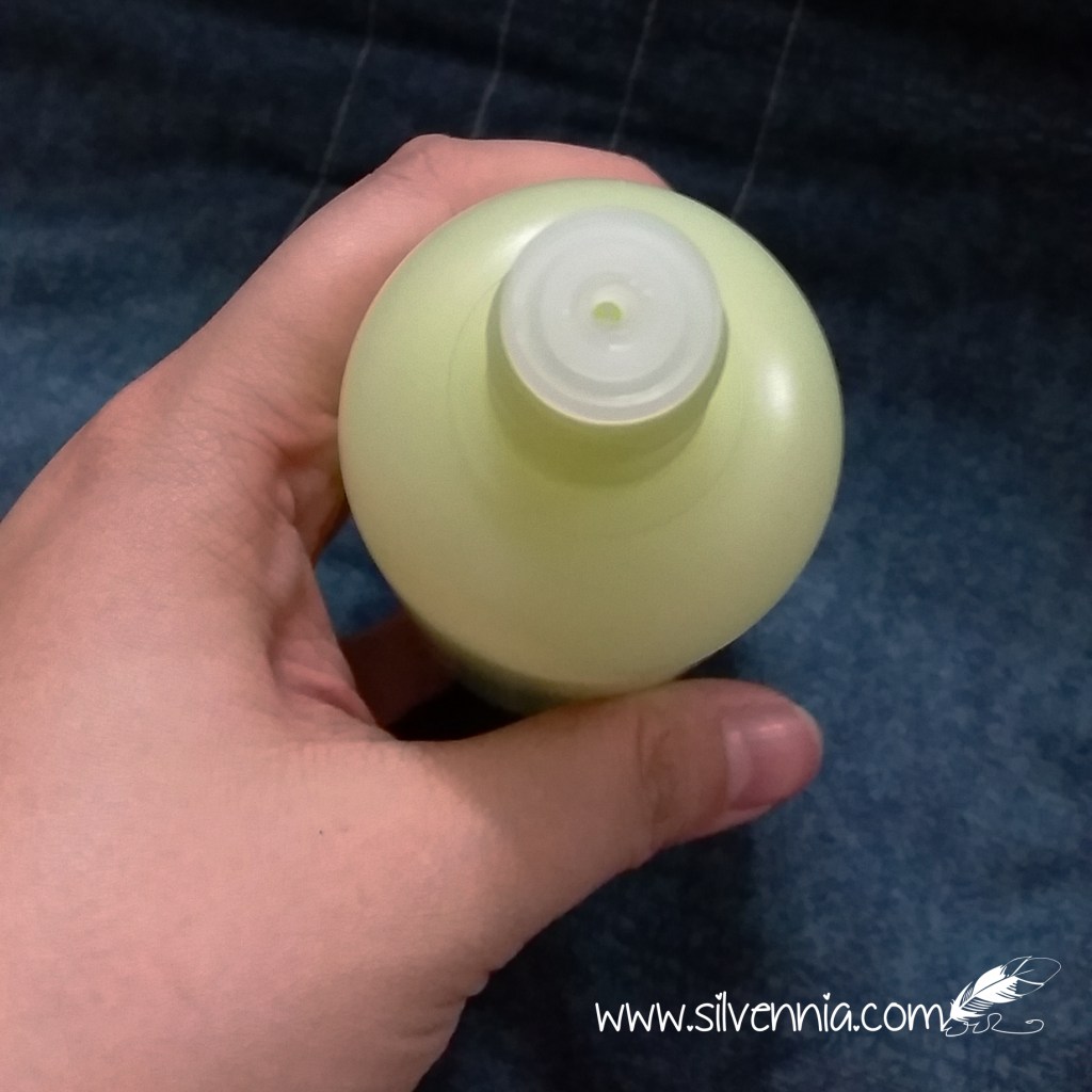 innisfree green tea balancing skin bottle 2